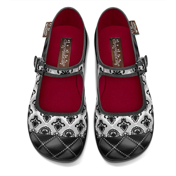 NWT MARY JANES WOMENS SIZE 7 GOTHIC COFFIN DESIGNED SHOES & COFFIN SHOE BOX! 😎 - Picture 3 of 9